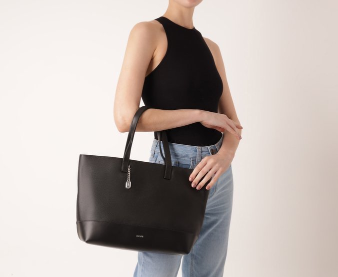 Bolsa Shopping Grande Lisa Chaveiro Preta