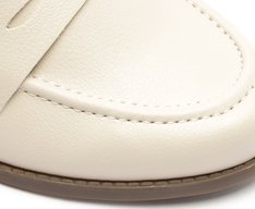 Mocassim Com Pala Aplicação A Branco