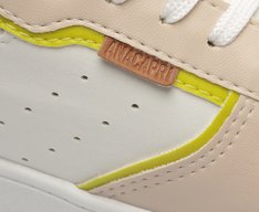 Tênis Branco e Nude Detalhe Multicolorido Pontilhado