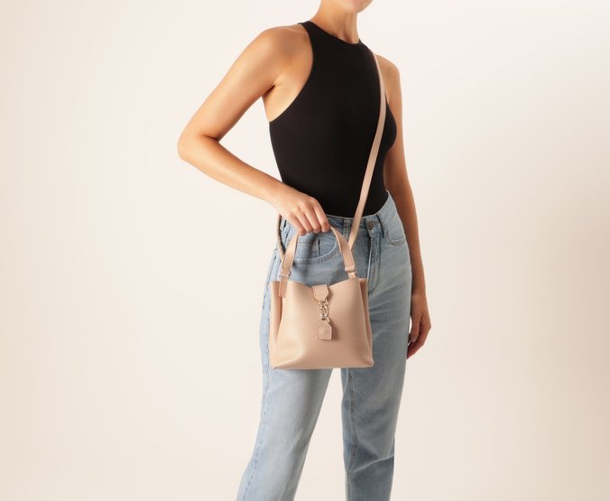 Bolsa Tiracolo Pequena A Bege