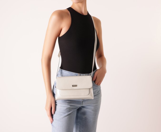 Bolsa Tiracolo Média Lisa Branca