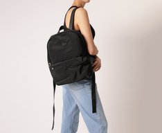 Mochila Média Nylon Estampa Interna Preta