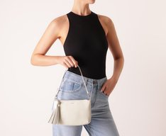Bolsa Tiracolo Média Tassel Branca