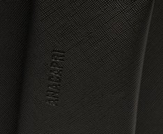 Bolsa Tote Média Preta Essencial Pouch