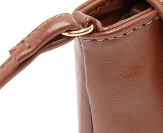 Bolsa Tiracolo Pequena Envelope Marrom