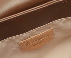 Bolsa Tiracolo Média Baguete Alça Corrente Marrom