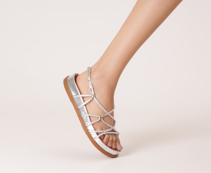 Papete Gladiadora Tachas Prata