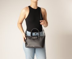 Bolsa Tote Grande Bag Charm Missangas Preta