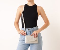 Bolsa Tiracolo Pequena Tampa Pop Branca