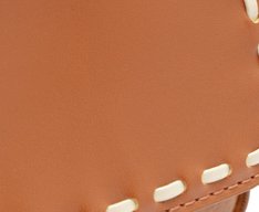 Bolsa Tiracolo Média Baguete Pespontada Marrom