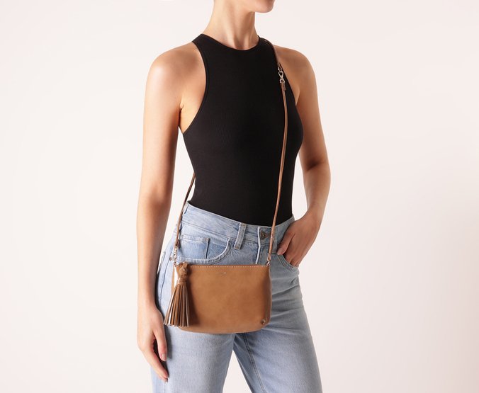 Bolsa Tiracolo Média Tassel Marrom