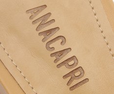 Sapatilha Slingback Salto Bloco Ponta Verniz Bege