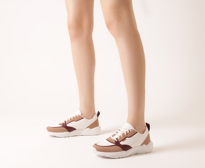 Tênis Sporty Multineutro Branco Detalhe Roxo
