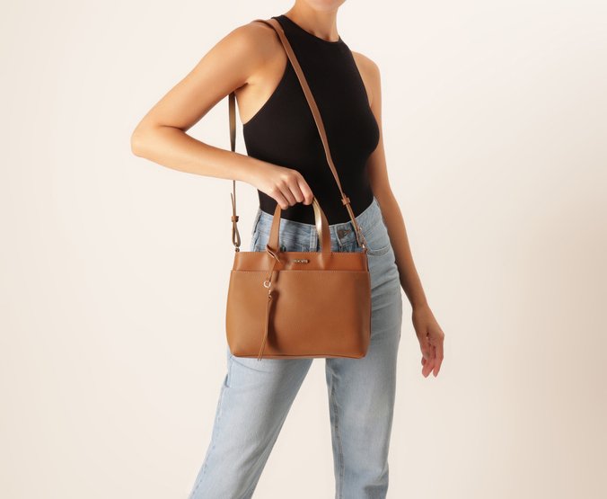 Bolsa Tote Média Bag Charm Marrom