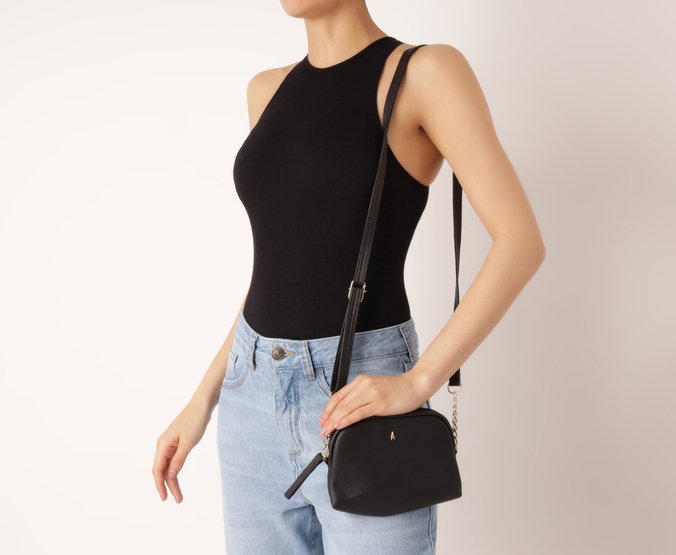 Bolsa Tiracolo Pequena Soft Preta
