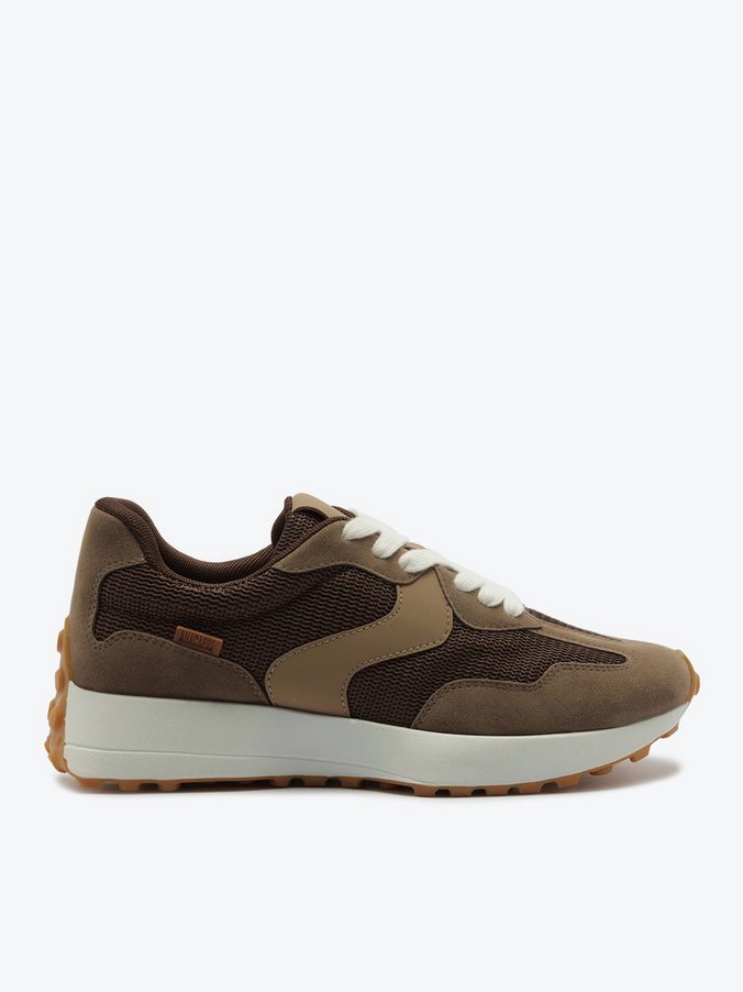 Tênis Sporty Recortes Marrom