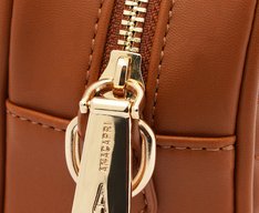Bolsa Crossbody Média Marrom Matelassê Zig Zag