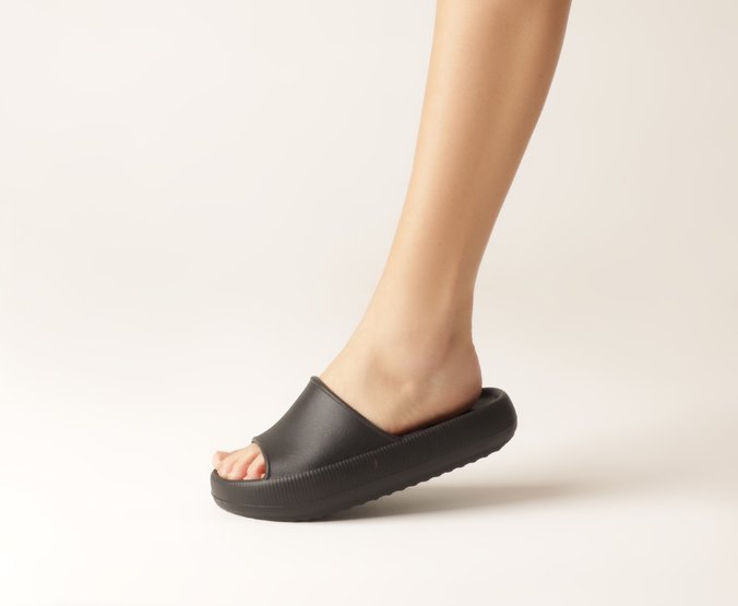 Chinelo Nuvem Texturizado Injetado Preto