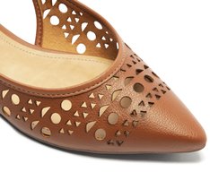 Sapatilha Slingback Perfuros Marrom