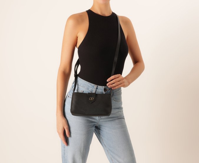 Bolsa Tiracolo Média Anacapri Mono Preta