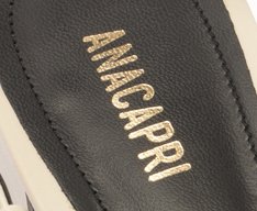 Sapatilha Slingback Salto Bloco Bege Ponta Verniz Preta