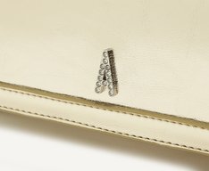 Bolsa Tiracolo Pequena Envelope Logo Glam Dourada