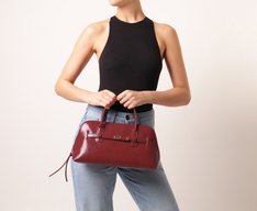 Bolsa Tiracolo  Média Verniz Madrid Vermelha