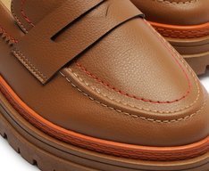 Mocassim Tratorado Marrom Detalhe Laranja Kiara