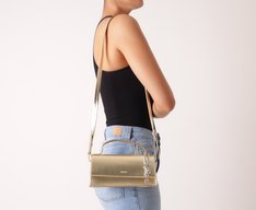 Bolsa Tiracolo Pequena Estruturada Dourada