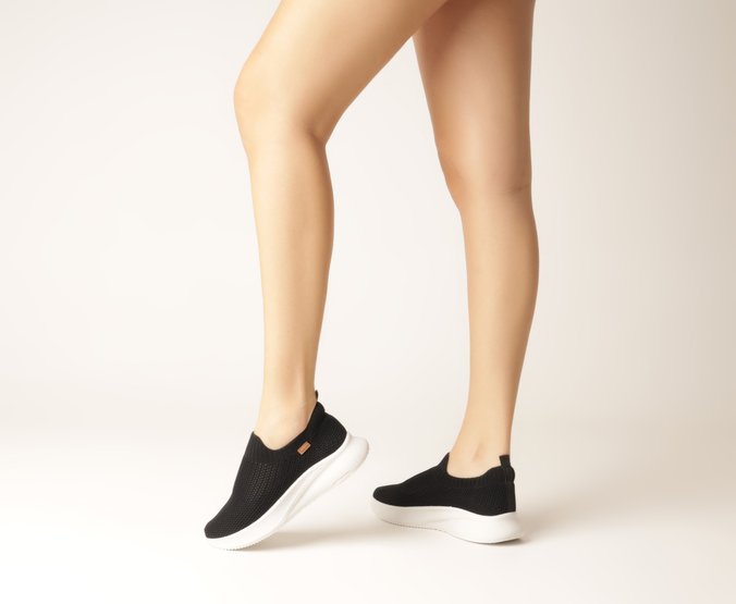 Tênis Slip On Sporty Knit Preto
