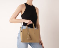 Bolsa Tote Grande Chaveiro Barbicacho Bege