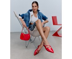 Sapatilha Slingback Bico Fino Duas Tiras Verniz Vermelha