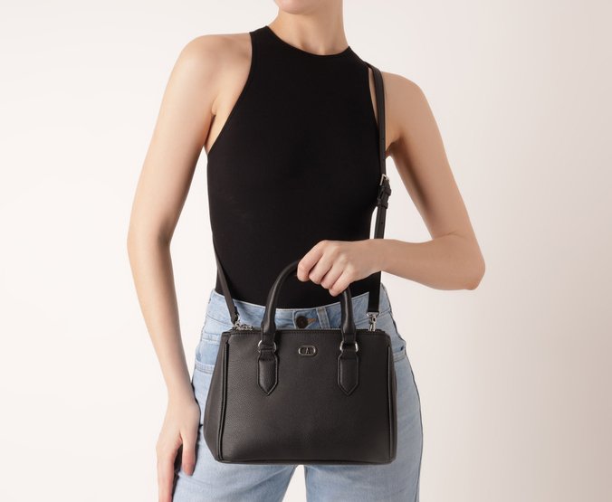 Bolsa Tote Média Cápsula Metal Preta