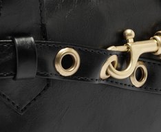 Bolsa Tote Pequena Detalhe Gancho Preto