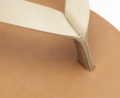 Rasteira Slim Tira Única Couro Bege