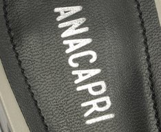 Sapatilha Slingback Salto Bloco Cinza Ponta Verniz Prateada