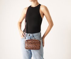 Bolsa Tiracolo Média Lisa Animal Print