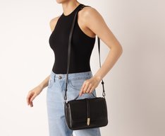 Bolsa Tiracolo Média Divisórias Vitória Preta