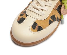 Tênis Chuteira Detalhe Custom Onça Animal Print