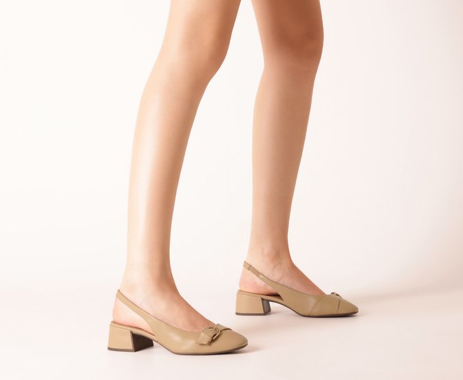 Sapatilha Slingback Fivela Elise Bege