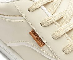 Tênis Detalhe Linhas Bege e Branco
