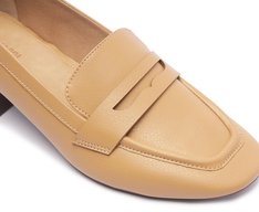Mocassim Salto Bloco Loafer Bege