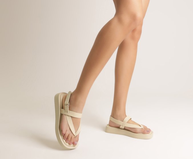 Sandália Papete de Dedo Branca Comfy