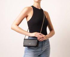 Bolsa Tiracolo Pequena Casual Preta