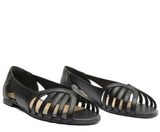 Sapatilha Peep Toe Recortes Vazados Preta