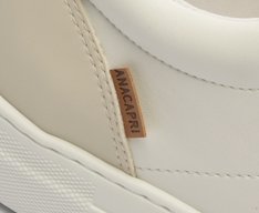 Tênis de Amarrar Branco e Dourado Nati