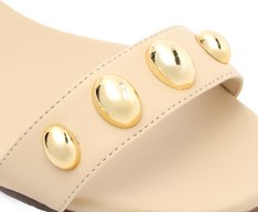 Sandália Maxi Salto Bloco Tachas Bege