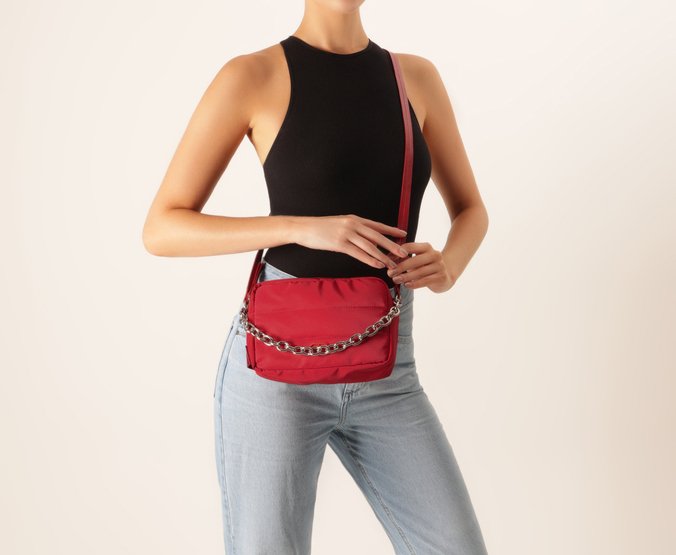 Bolsa Tiracolo Média Fluffly Corrente Vermelha