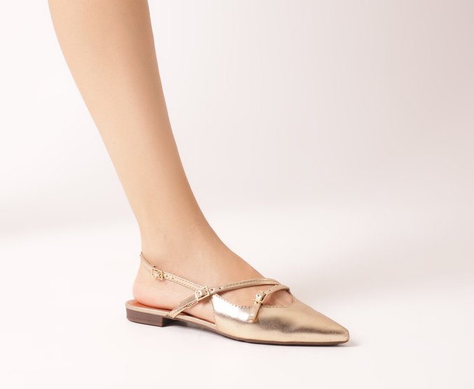 Sapatilha Slingback Salto Bloco Tiras Dourada