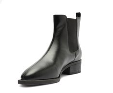 Bota Chelsea Cano Curto Bico Quadrado Preta